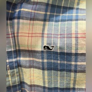 Boys Vineyard Vines plaid dress shirt. Medium 12-14.